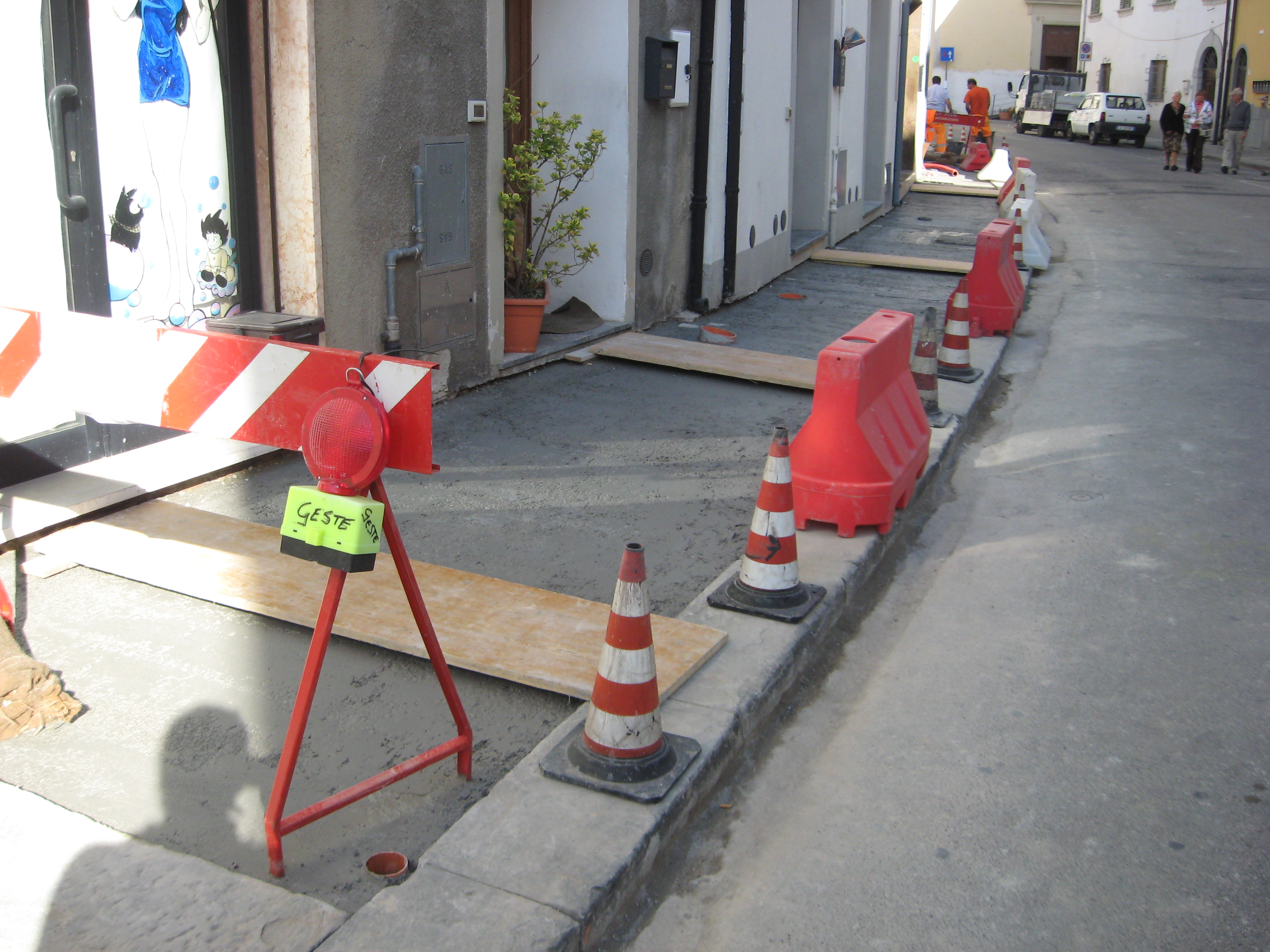 Manutenzione stradale Realizzazione marciapiede Pontasserchio